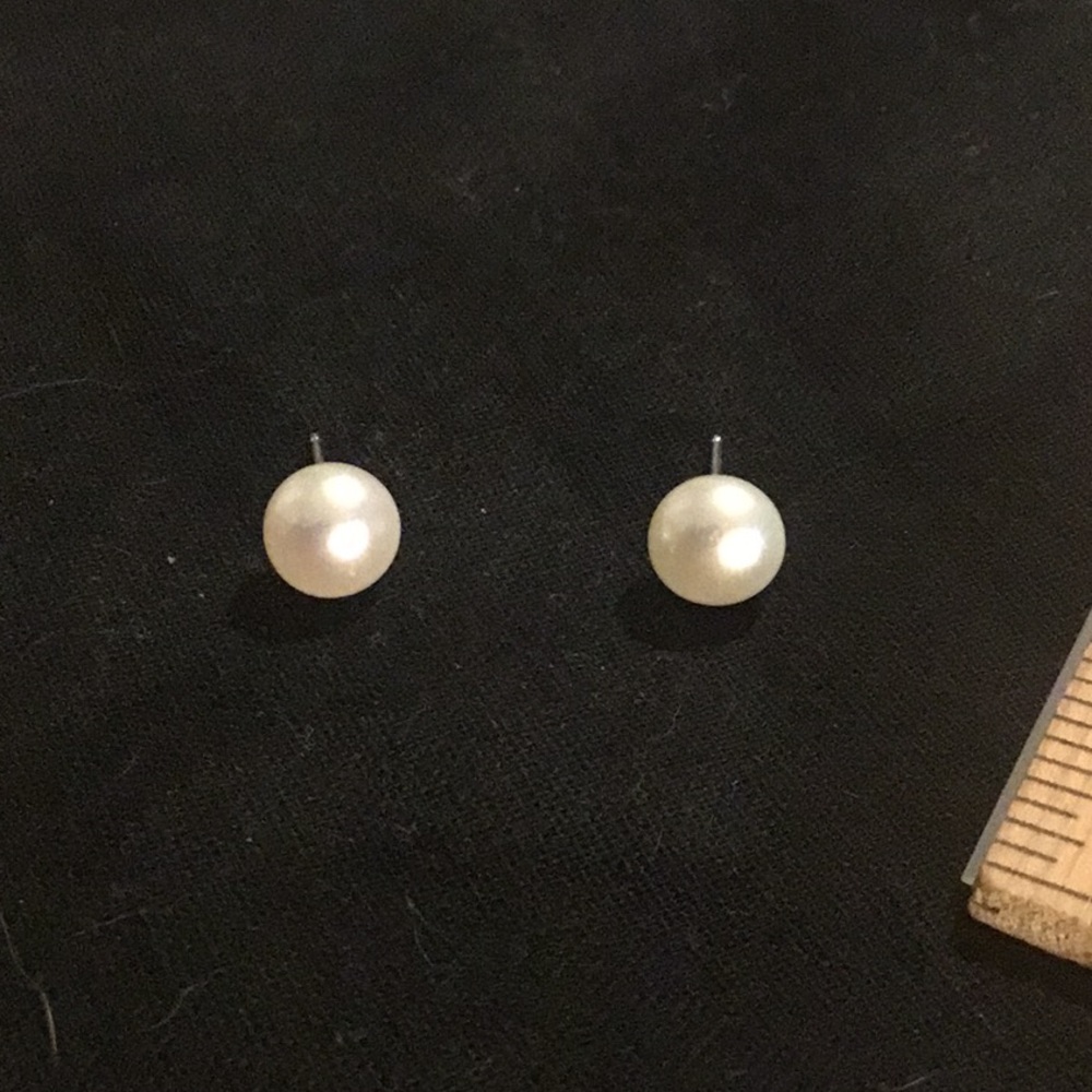 925 freshwater pearl button studs